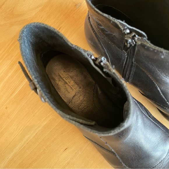 Born Ankle Boot - Black Leather Size 8.5 US | 40 EU - Picture 12 of 13